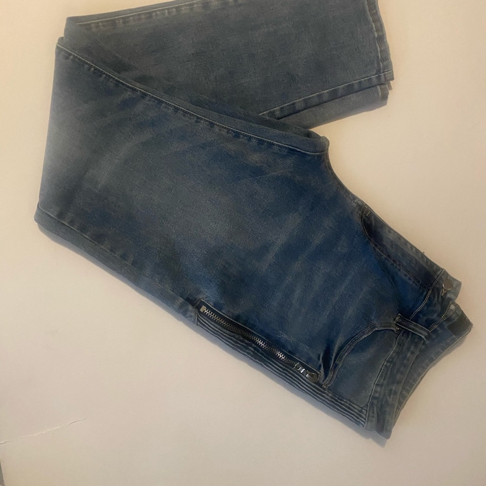 Amiri Jeans